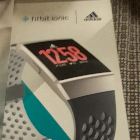 fitbit Jewelry - 🦃🦃🦃🦃🦃Fitbit ionic / Adidas like new/ 2 bands